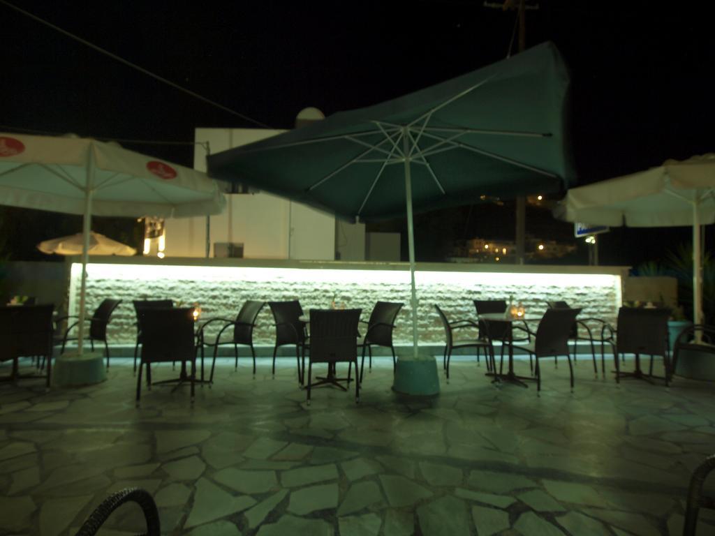 Serifos Beach Hotel Livadi  Екстериор снимка