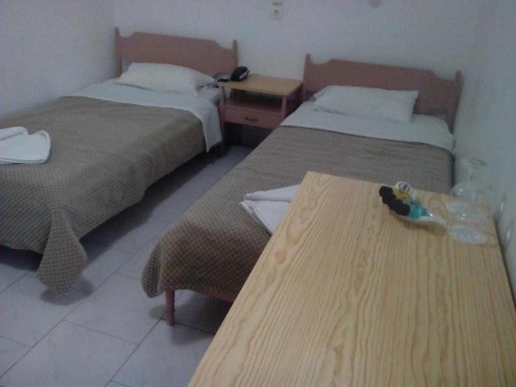 Serifos Beach Hotel Livadi  Екстериор снимка