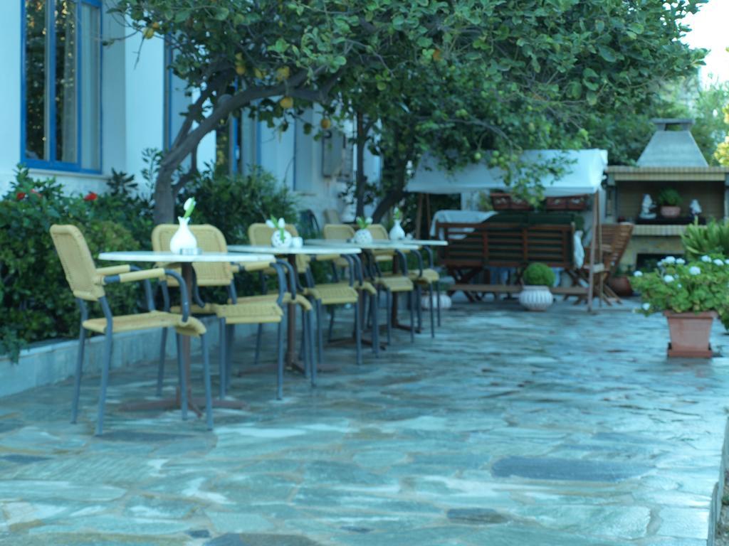 Serifos Beach Hotel Livadi  Екстериор снимка