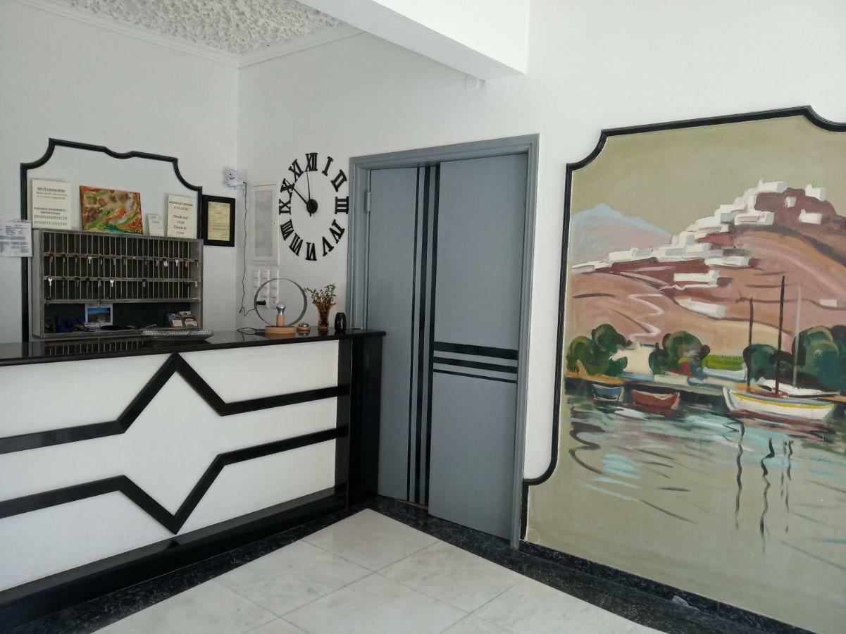 Serifos Beach Hotel Livadi  Екстериор снимка